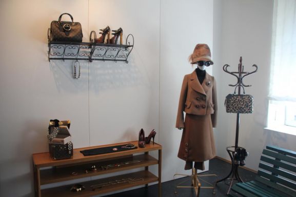 therandomnoise.com_louis-vuittom_showroom_herbst-fall-winter-2012-2013_header