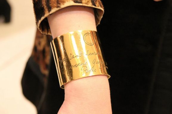 therandomnoise.com_armreif_yves.saint-laurent-paris_postkarte