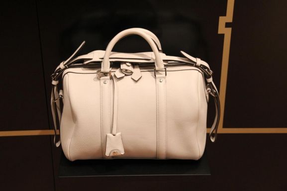 therandomnoise.com_pressday showroom louis vuitton muenchen_munich_ tasche bag_sofia coppola white weiss