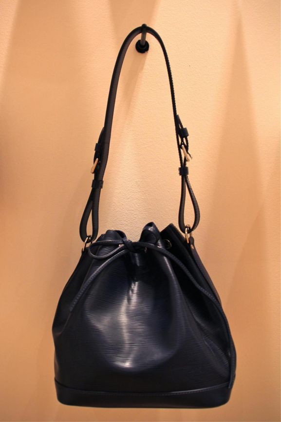 therandomnoise.com_louis vuitton lv_noe bag_beuteltasche_sac_blue blau