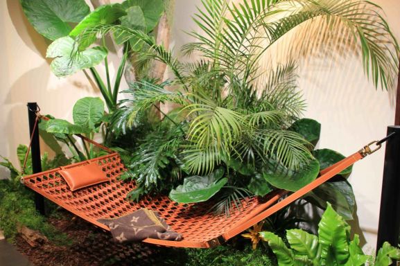 therandomnoise.com_louis vuitton_pop up store_paris_packing_14