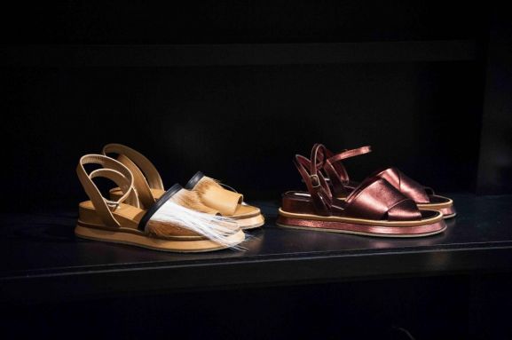 therandomnoise.com_dries van noten_spring summer 2015_showroom_collection_10