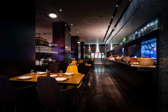 therandomnoise.com_bali travel guide_art’otel Amsterdam_hotel_4