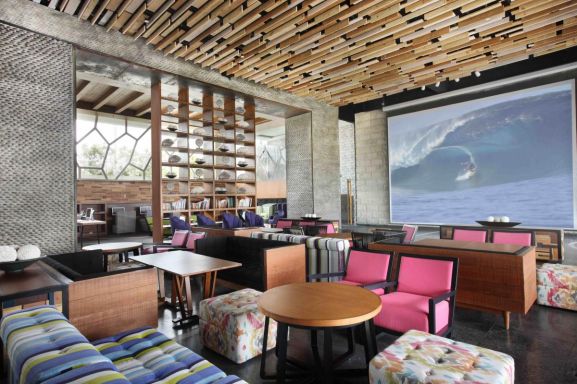 therandomnoise.com_travel_hotel_trabel guide bali_TS Suites Leisure Seminyak Bali_1